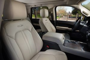 2020_ford_expedition_4dr-suv_platinum_detail_oem_1_1280x855