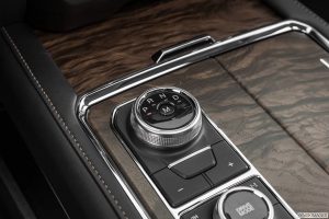 2021_ford_expedition_4dr-suv_max-platinum_sh_evox_1_1280x855